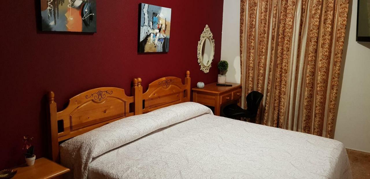 Hostal Plaza El Espinar Zewnętrze zdjęcie